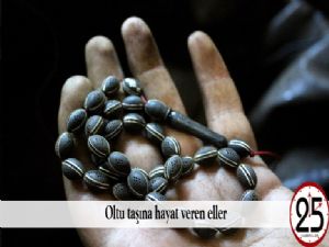 Oltu taşına hayat veren eller