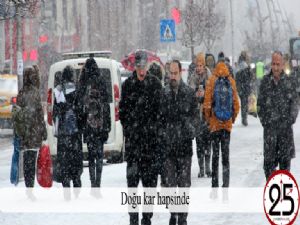Doğu kar hapsinde