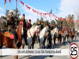 Atlı cirit ekibinden Zeytin Dalı Harekatı'na destek