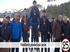 Palandökende geleneksel kızak yarışları