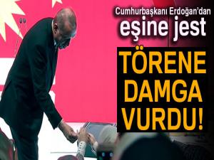 Cumhurbaşkanı Erdoğandan eşine zeytin dalı jesti