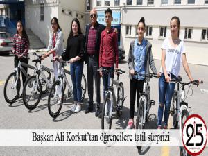 Başkan Ali Korkuttan öğrencilere tatil sürprizi