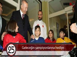 Geleceğin şampiyonlarına hediye