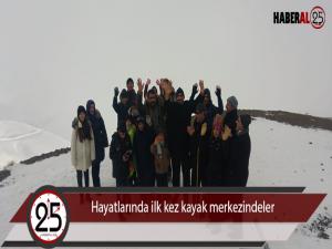 Hayatlarında ilk kez kayak merkezindeler