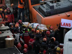 Elazığ depreminde ölenlerin sayısı 38e yükseldi