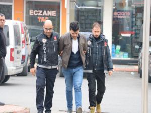 FETÖden ihraç edildi uyuşturucu satarken yakalandı