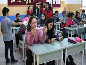 Öğrencilere beyaz baston eğitimi