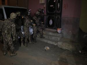 Adanada sosyal medyada terör operasyonu: 11 gözaltı kararı