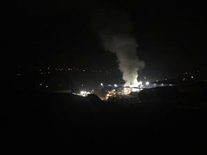 Bartında fabrika deposunda yangın