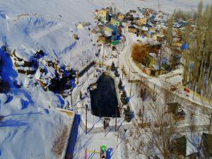 Erzurumdaki gizemli göl eksi 35i gördü, yine donmadı