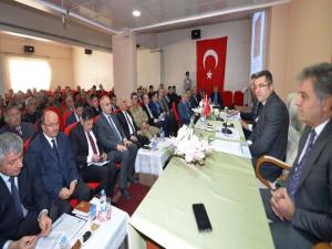 Vali Memiş, Tortum ve Uzunderede muhtarlarla bir araya geldi