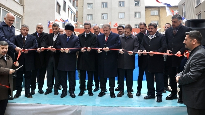 Halk pazarının 14’üncü şubesi Mumcu’da açıldı