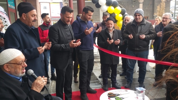 Gürcükapı’da şifa kapısı açıldı