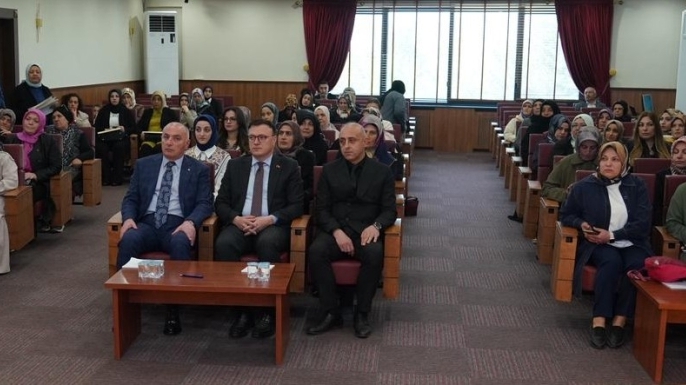 ETSO’da “Tarımda Kadın Eli” projesiyle 200 kadın çiftçi sertifikasını aldı