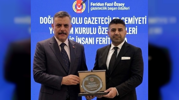Erzurumlu iş insanı Ferit Kaya'ya eğitime katkı ödülü