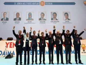 Davutoğlu adaylarını tanıttı