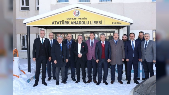 Karapınar mezun olduğu okula Sevgi Sınıfı yaptırdı…