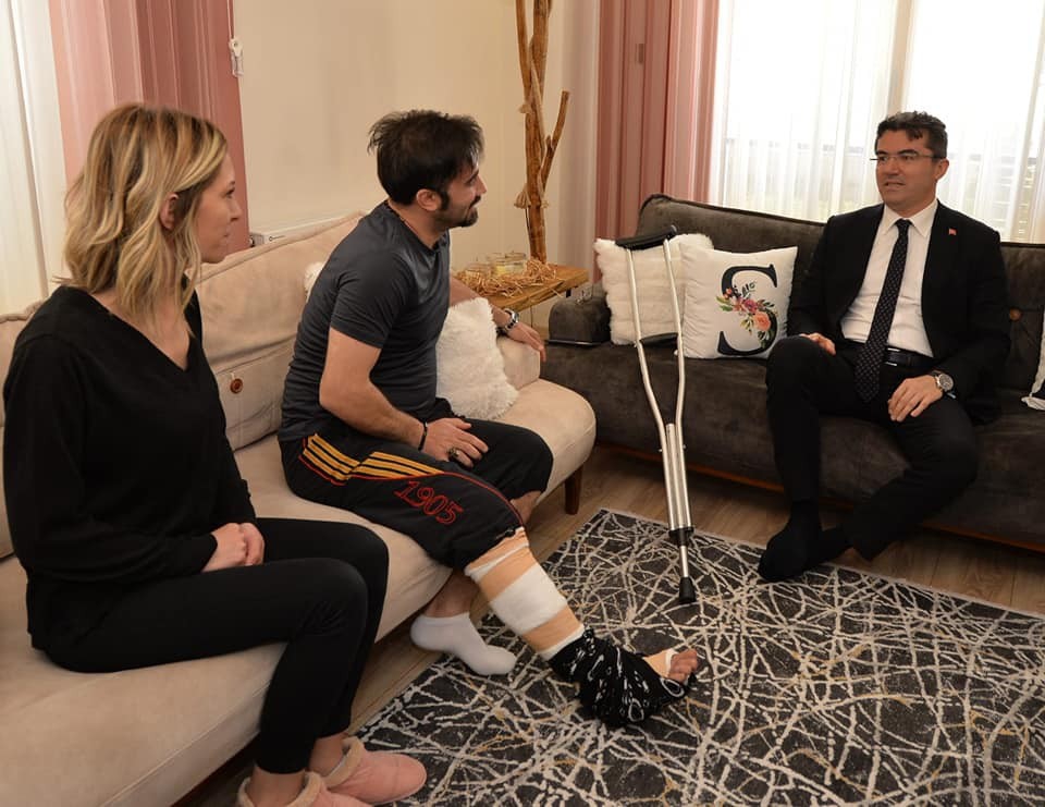 Vali Memiş minik Ceren Azra'yı kurtaran