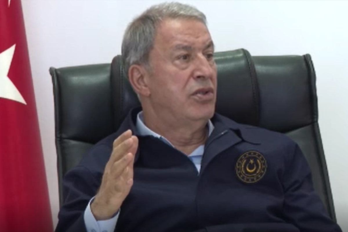 Bakan Akar: 'Pençe-Kilit Operasyonu'nda etkisiz hale getirilen terörist sayısı 100'ü geçti'