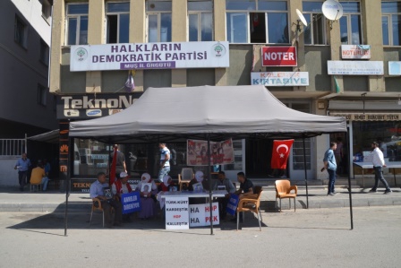 Muş'ta evlat nöbeti tutan ailelerin sayısı 39'a yükseldi
