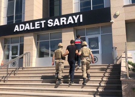 Van’da 14 yıl 10 gün kesinleşmiş hapis cezası olan şahıs İran’a kaçarken yakalandı