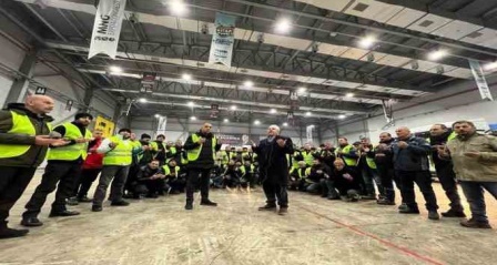 MHP'nin yardım konvoyu yola çıktı