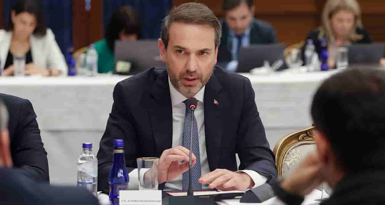 Enerji Bakanı Bayraktar: "Yaz saati uygulaması devam edecek"