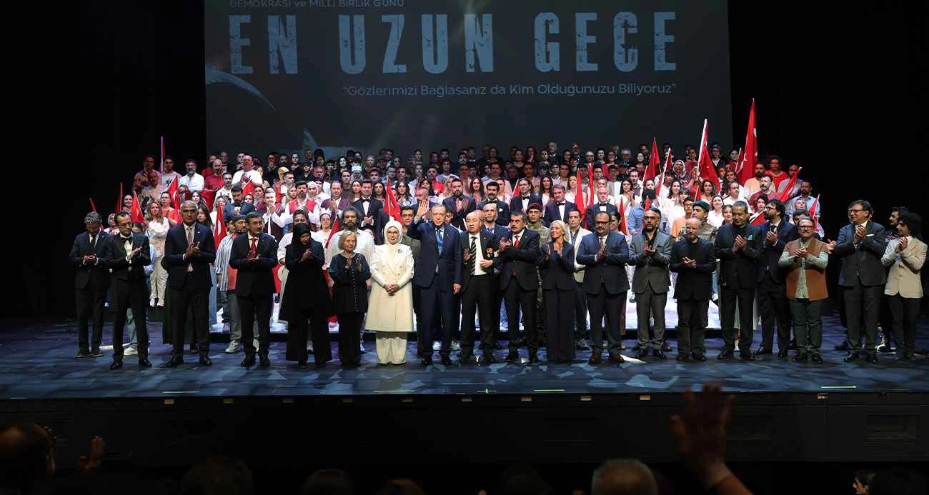 Cumhurbaşkanı Erdoğan, "En Uzun Gece" destanının ilk temsiline katıldı
