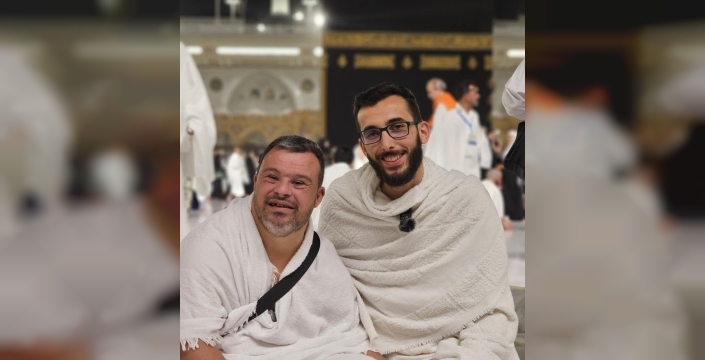 Down sendromlu Savaş’ın umre hayali gerçek oldu