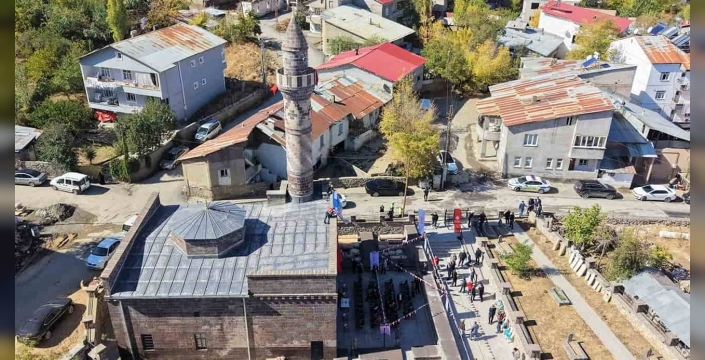 CHP döneminde yıkılan Murat Paşa Camisi 85 yıl sonra yeniden ibadete açıldı