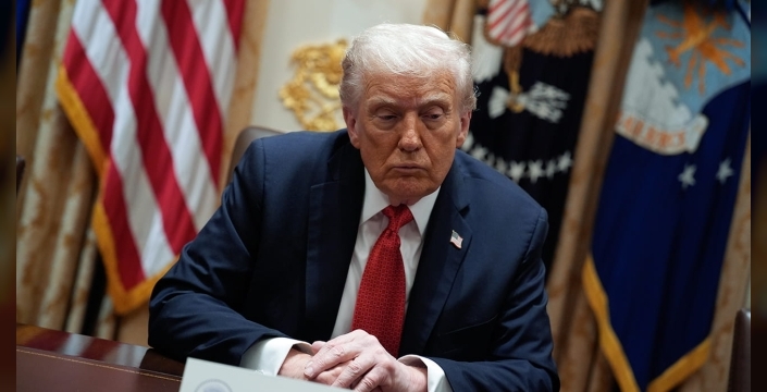 Trump: "İranlı vatanseverler, protestolarınıza devam edin, yardım yolda"