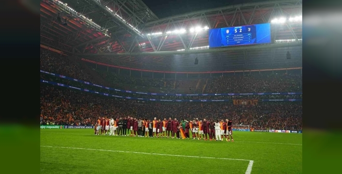 Galatasaray’dan, UEFA Şampiyonlar Ligi’nde ilk