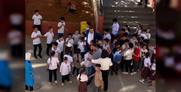 30 yıl önce mezun olduğu okulun müdürü oldu