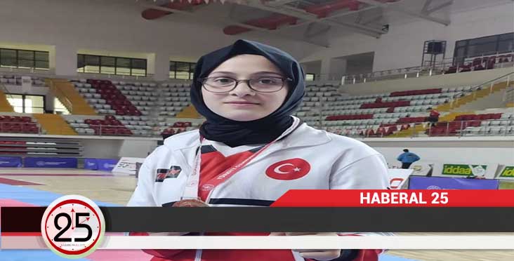 Büşra Savaş Türkiye şampiyonu