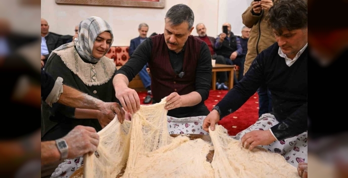 Vali Mustafa Çiftçi, Yazıpınar köyünde tel helvası geleneğine katıldı